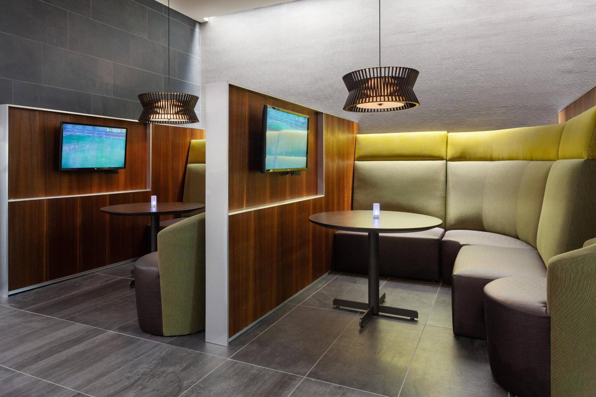 Courtyard By Marriott Winter Haven Hotell Exteriör bild